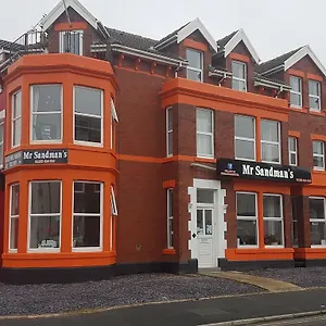 Mr Sandman's 2* Blackpool
