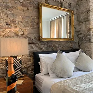 Royal Mile By The Castle 5* Edinburgh